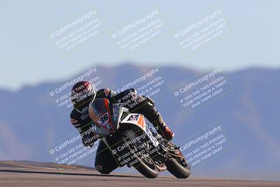 media/Nov-06-2023-Moto Forza (Mon) [[ce023d0744]]/3-Intermediate Group/Session 5 (Turn 9)/